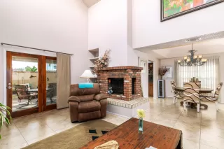 Photo #5: 6119994 Listing