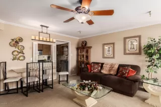 Photo #3: 6120053 Listing