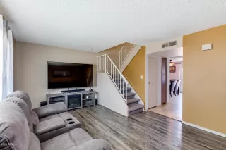 Photo #6: 6120079 Listing