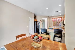 Photo #6: 6120148 Listing 