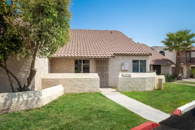 MLS: 6120288 Condo For Sale