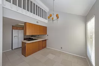 Photo #5: 6120288 Listing