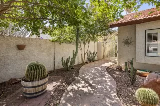 Photo #2: 6120360 Listing