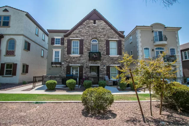 MLS: 6120367 Condo For Sale