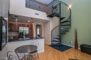 Photo #3: 6120367 Listing