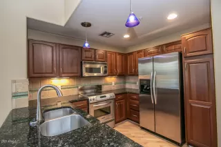 Photo #5: 6120367 Listing