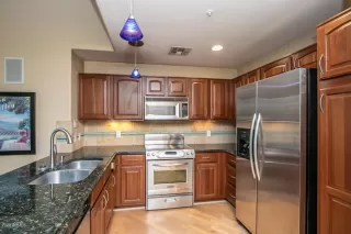 Photo #6: 6120367 Listing