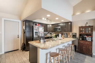 Photo #2: 6120575 Listing