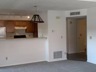 Photo #4: 6120592 Listing