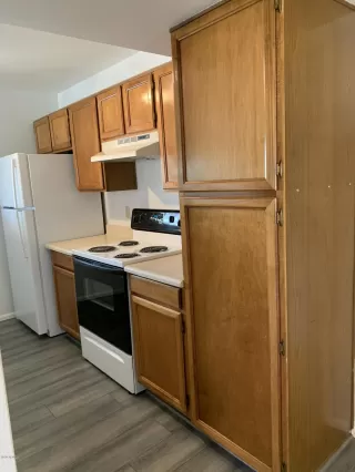 Photo #6: 6120592 Listing