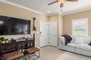 Photo #6: 6120708 Listing