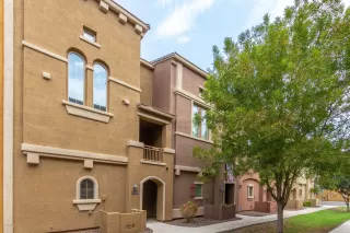 Photo #3: 6120773 Listing