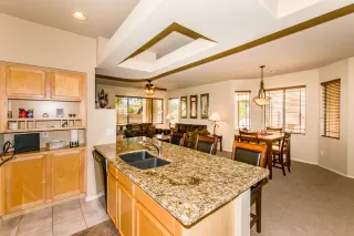 Photo #6: 6121059 Listing