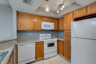 Photo #4: 6121373 Listing