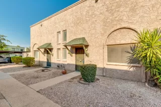 Photo #2: 6121456 Listing