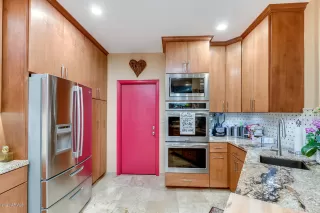 Photo #5: 6121501 Listing 