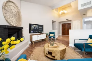 Photo #5: 6121518 Listing 