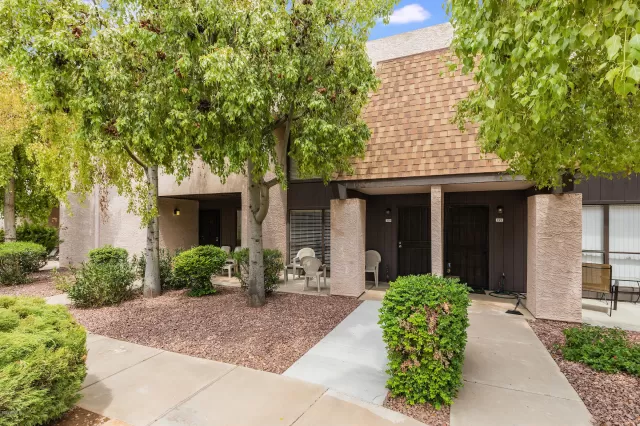 MLS: 6121724 Condo For Sale