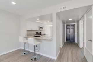 Photo #5: 6121784 Listing