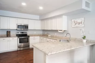 Photo #5: 6121918 Listing 