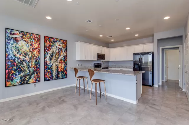 MLS: 6122140 Condo For Sale