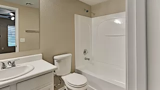 Photo #5: 6122762 Listing