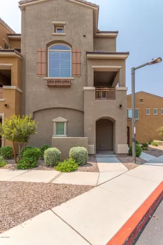 Photo #1: 6122800 Listing 