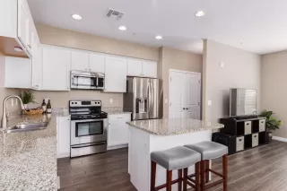 Photo #3: 6122800 Listing 