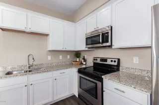 Photo #4: 6122800 Listing 