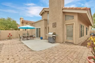 Photo #5: 6122950 Listing