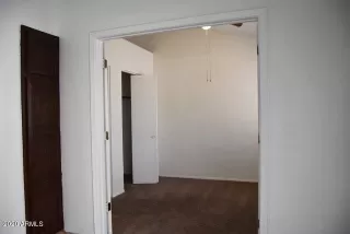 Photo #6: 6123232 Listing