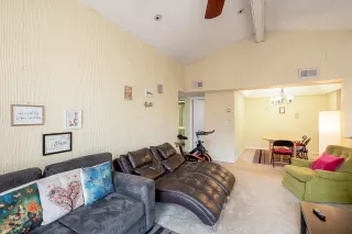 Photo #3: 6123272 Listing