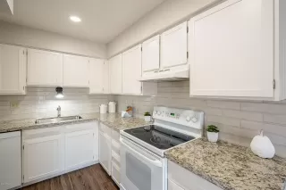 Photo #2: 6123274 Listing