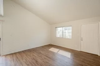 Photo #4: 6123274 Listing