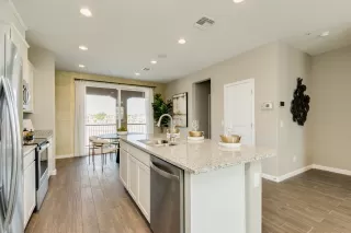 Photo #3: 6123530 Listing 