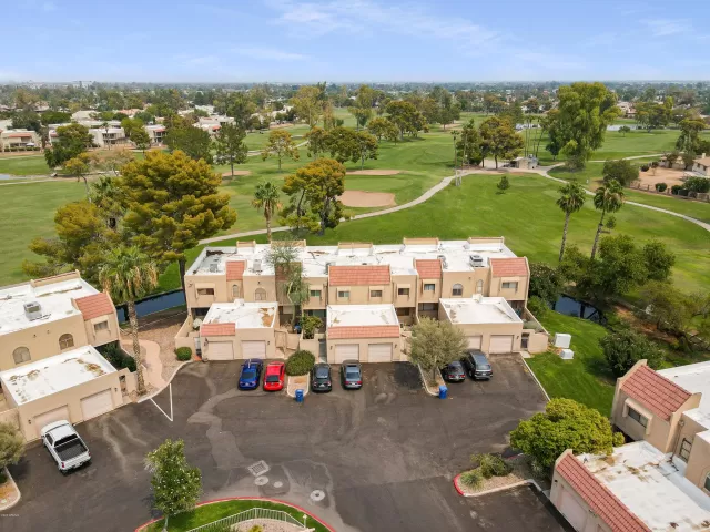 MLS: 6123545 Condo For Sale