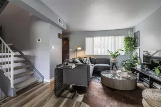 Photo #5: 6123545 Listing