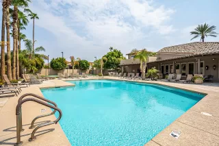 Photo #2: 6123579 Listing
