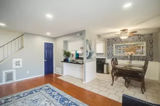 Photo #2: 6123590 Listing