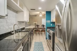 Photo #4: 6123590 Listing