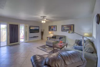 Photo #4: 6123747 Listing 