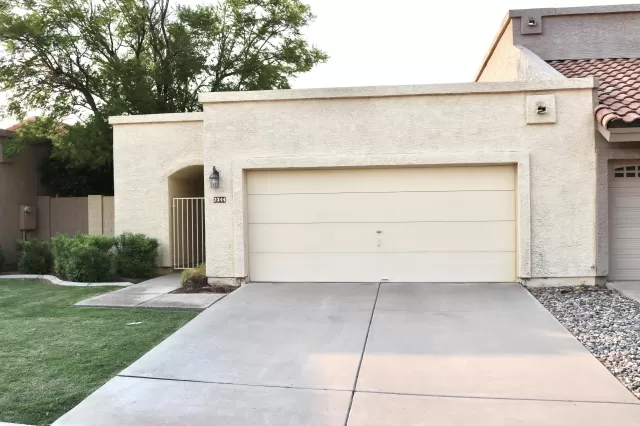 MLS: 6123912 Condo For Sale