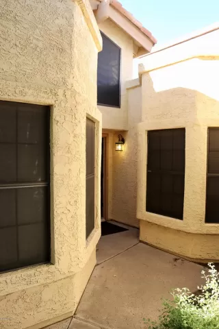 Photo #5: 6123912 Listing