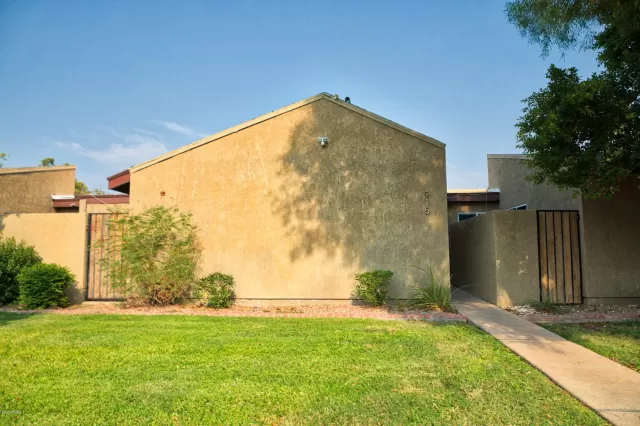 MLS: 6123935 Condo For Sale