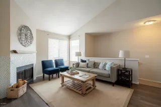 Photo #4: 6123989 Listing