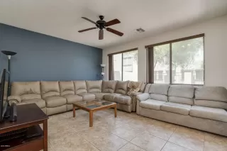 Photo #4: 6124037 Listing