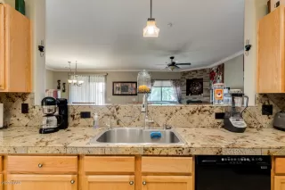 Photo #4: 6124086 Listing