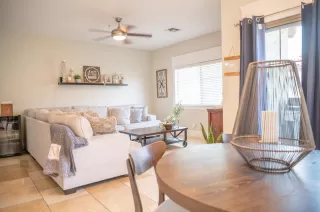 Photo #2: 6124138 Listing