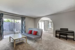 Photo #2: 6124248 Listing