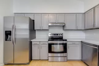 Photo #5: 6124616 Listing 